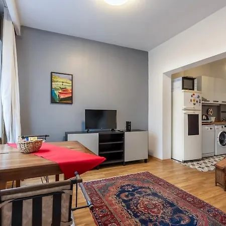 Apartment Cihangir Charm:sunny 1br Retreat Istanbul